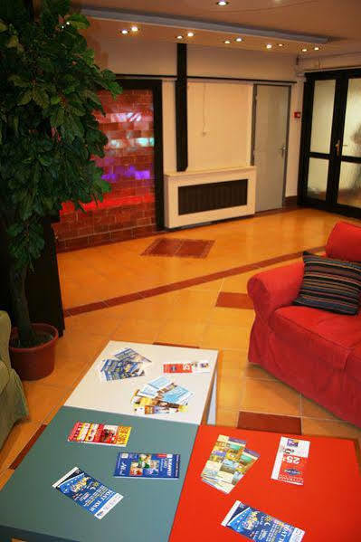 Walking Bed Budapest Downtown Albergue Exterior foto