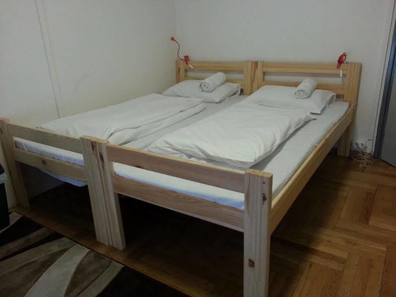Walking Bed Budapest Downtown Albergue Exterior foto